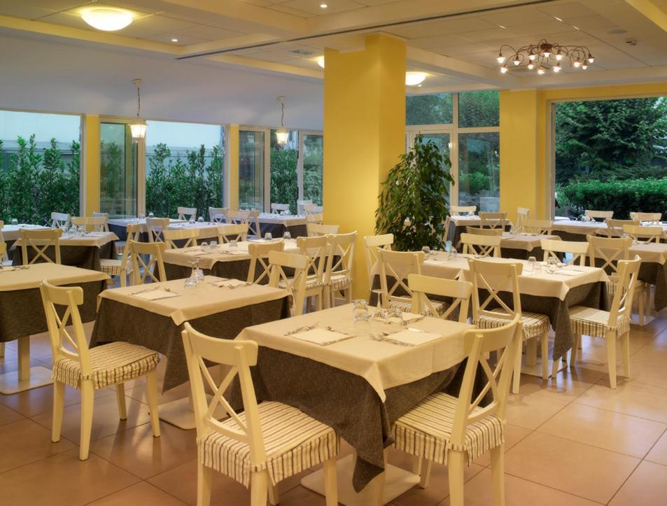 Beyou Hotel Villa Rosa Riccione Exterior foto