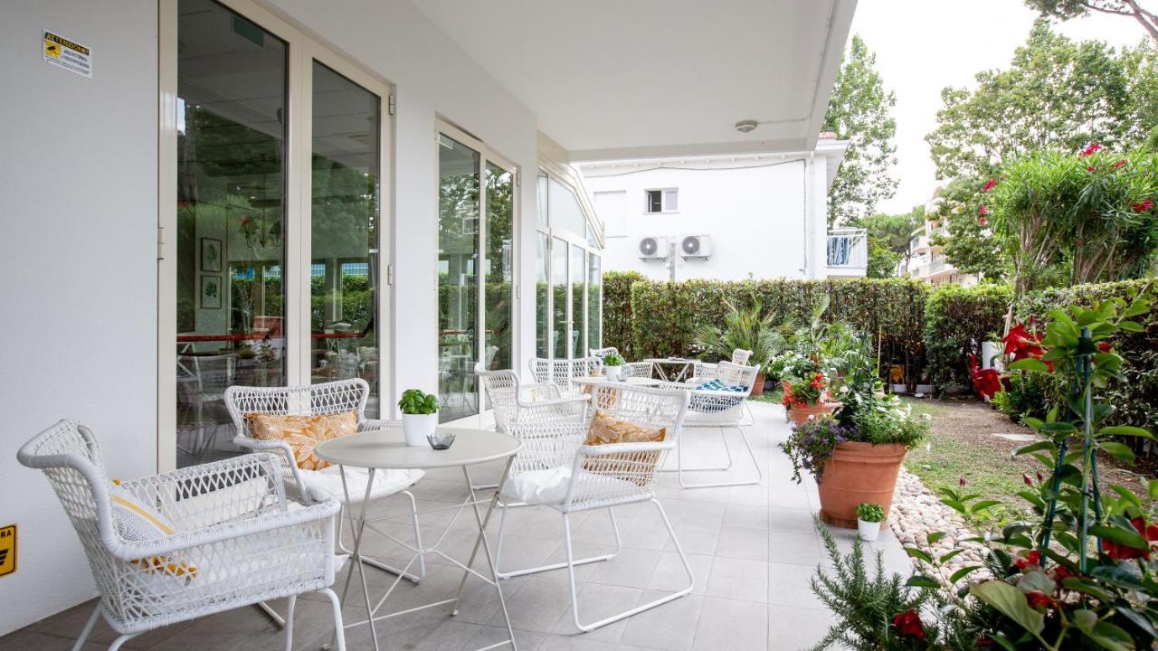 Beyou Hotel Villa Rosa Riccione Exterior foto